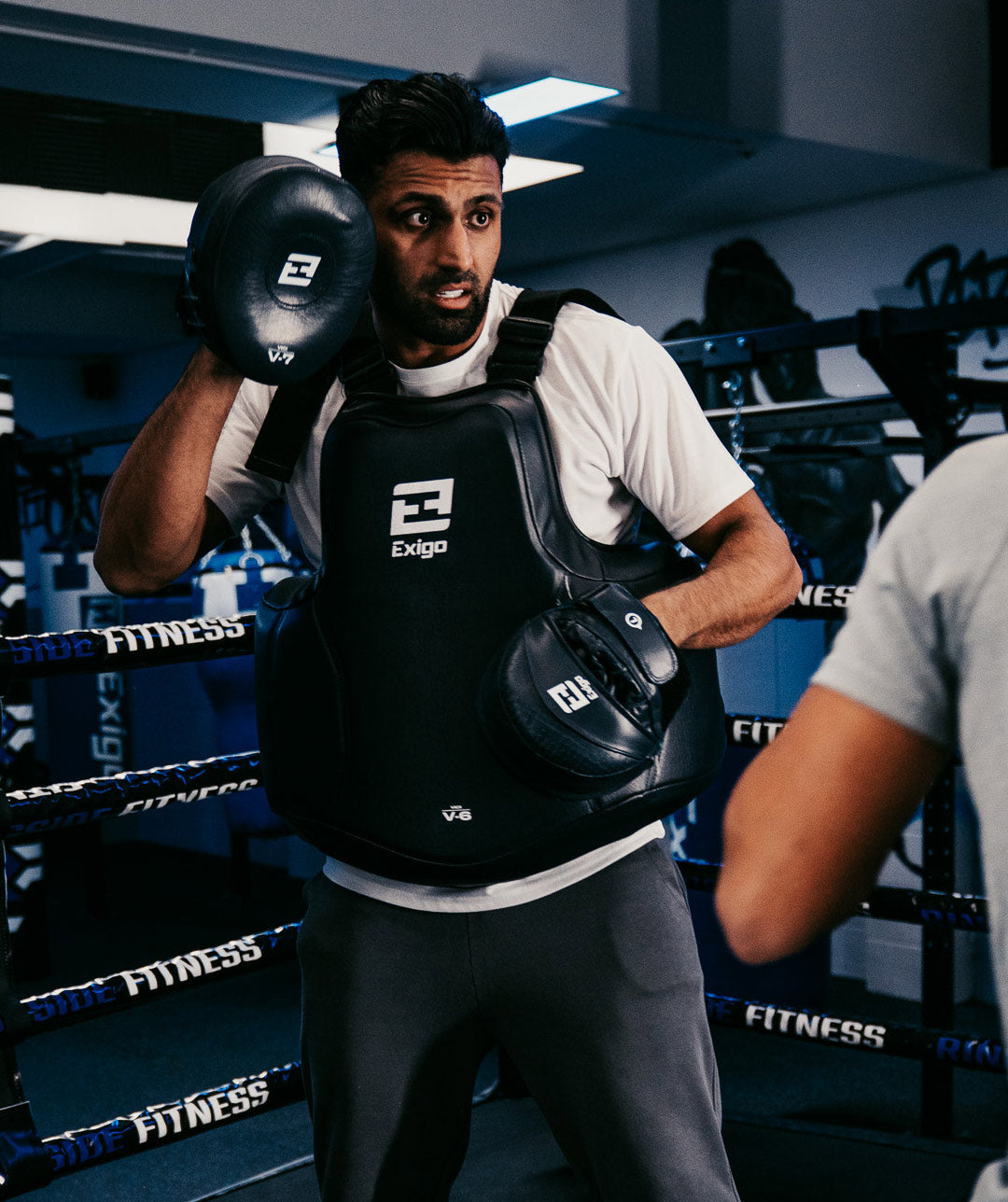 Exigo® V6 Vici Body Protector - Midnight